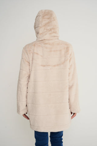Elle Ladies hooded Faux Fur Coat in Cream