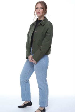 Stylish Forest Night Green cropped mac by Elle Zoe, ideal for layering and adding flair to your fall wardrobe.
